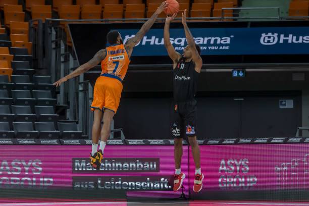 尤其是小组 尤其是小组